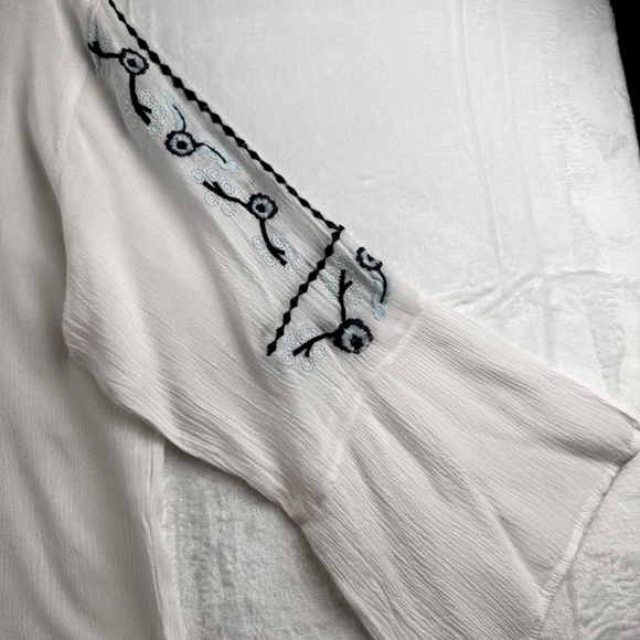 Cute Options Embroidered white Boho Top Brand New SZM swim coverups - Picture 4 of 9